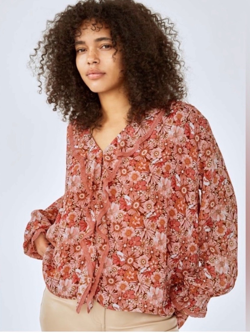 Aritzia Wilfred Eden Floral Ruffle-Trim Blouse
